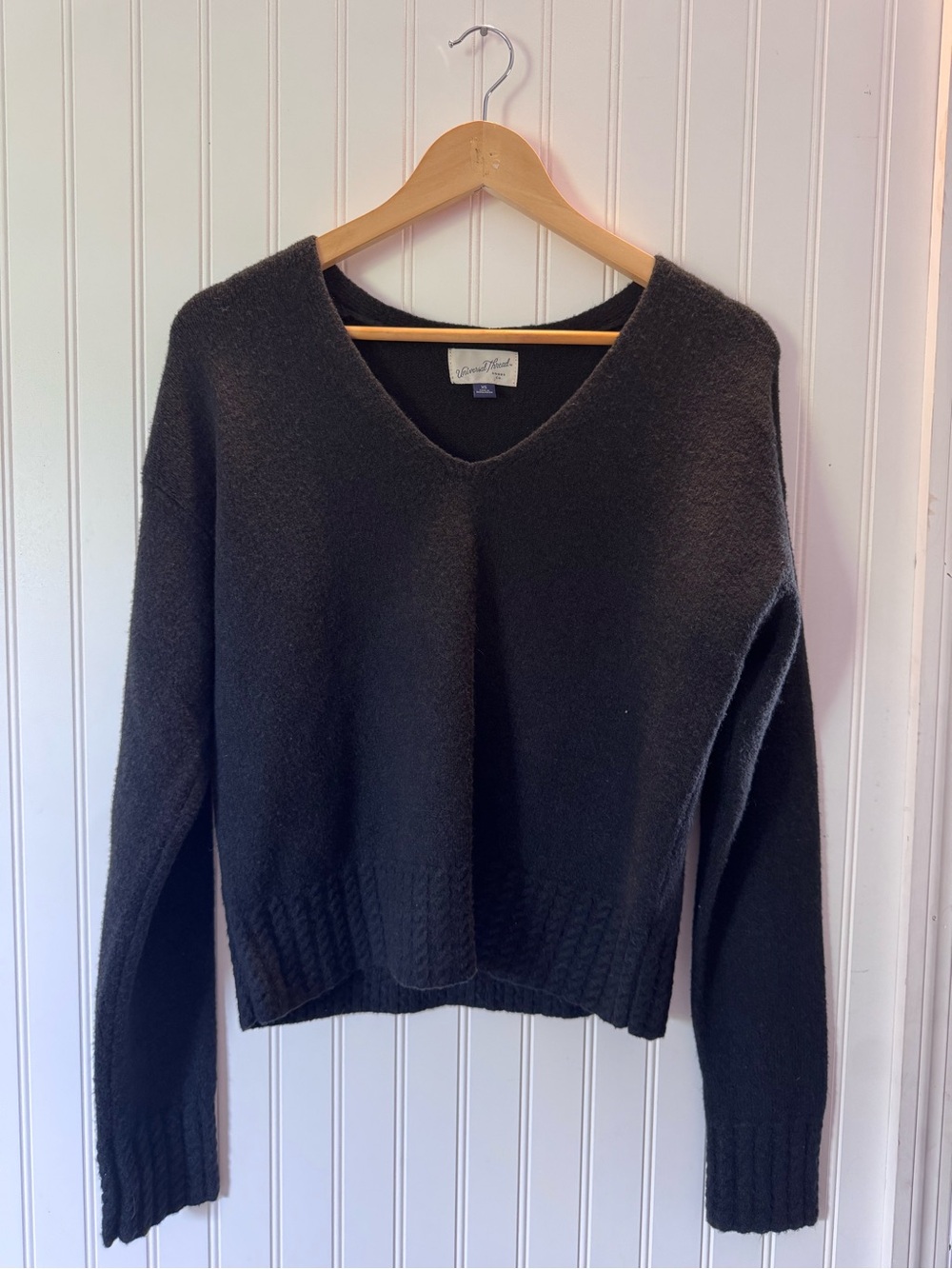 Vince Charcoal V-Neck Wool-Blend Sweater